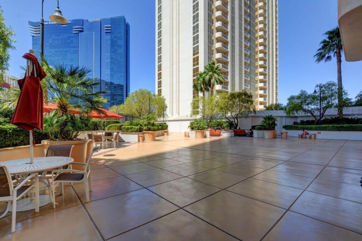 Mgm Signature-32-607 F1 Track & Strip View Balcony Las Vegas Ngoại thất bức ảnh